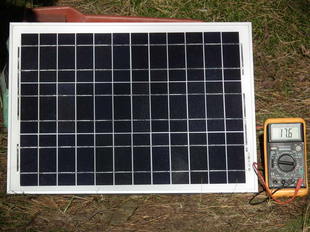 bateria słoneczna, czyli panel fotowoltaiczny składający się z 36 ogniw